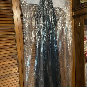 Elegant Black Backless Dress